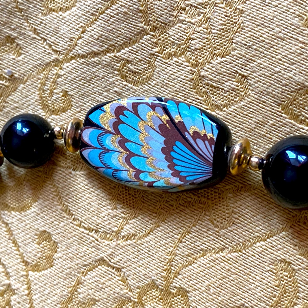 VTG Lee Sands Black onyx beaded necklace,onyx pendant, gold/turquoise lacquer - Picture 4 of 11
